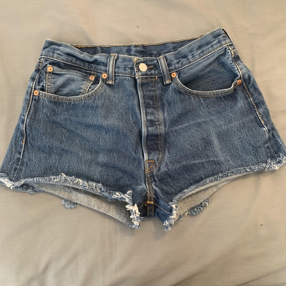 Levi's 501 Shorts Mens/Womans 32 Blue‎ Denim Cutoff Frayed Raw Hem Cheeky